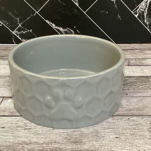 Sonoma Good For Life Honeycomb Design Ceramic Dog Bowl.6” x 3”.EUC